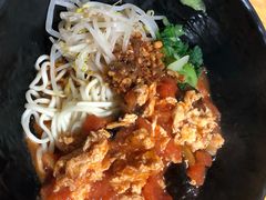 -两勺子一碗口水鸡拌面