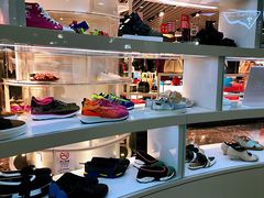 -MFO时尚折扣店