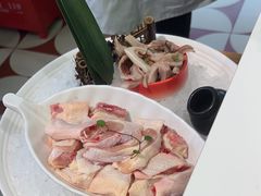 -洪氏嗨捞·广东猪肚鸡·椰子鸡火锅(西咸万象城店)