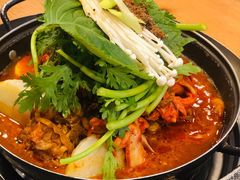 -喇喇排骨火锅·传统韩式脊骨汤(望京西园总店)