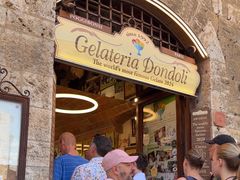 -Gelateria Dondoli