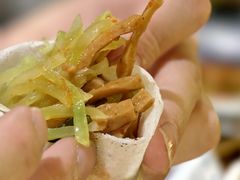 -包整·丝娃娃(一览甲秀楼风景店)