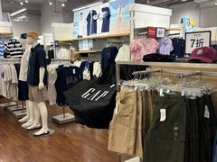 -GAP(王府井奥莱·香江小镇店)