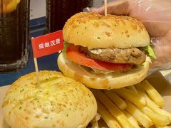 -必胜客(WOW中心城店)
