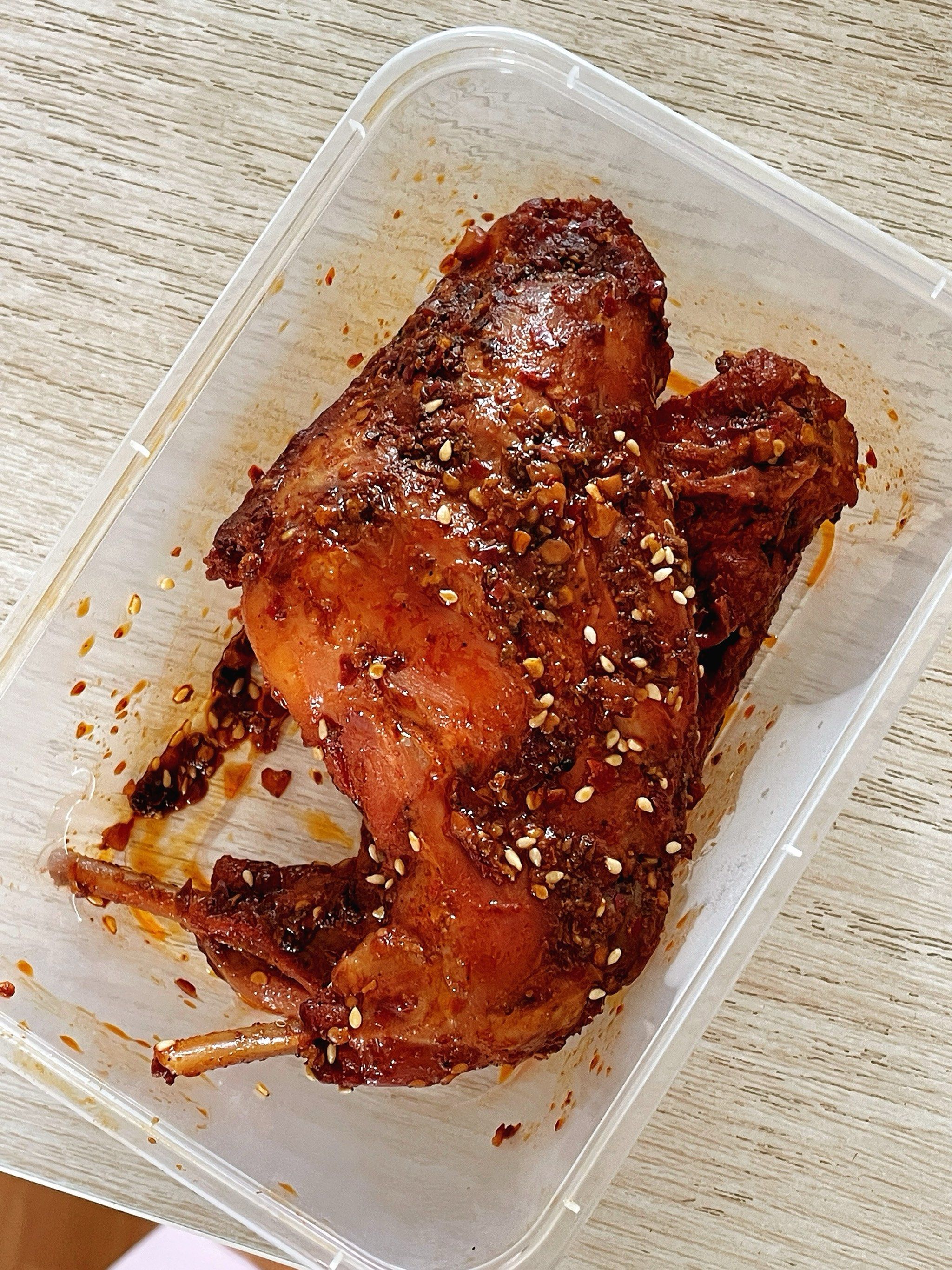 今天的心情是麻辣兔腿