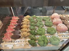 -奈雪的茶(亨特国际广场店)