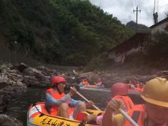 -安吉龙王山峡谷漂流