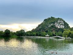 -星湖旅游景区七星岩