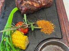 -西语·炭烧牛排(卓越中寰店)