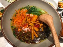 -百春原湖南牛肉粉(百联世纪店)