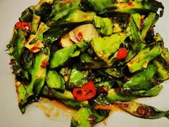 龙豆-滕记星发餐室·新加坡菜(巨鹿路店)
