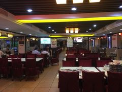 大堂-潮泰牛肉火锅 · 创于1992年(车公庙店)