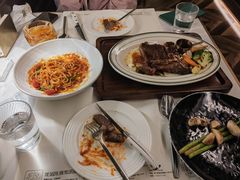 -静香HOUSE·全时段融合餐厅(七星欢乐颂店)