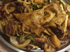 -老钟家烤羊排·敦伊阁清真餐厅胡羊焖饼