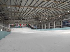 -乔波室内滑雪场