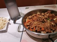 -黄记煌三汁焖锅(新佳丽江汉路店)