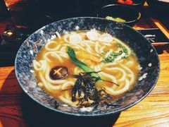 乌冬面-黑牛の店·和牛烧肉(大悦城店)