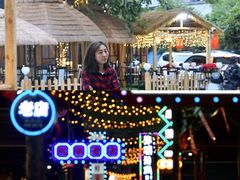 -三亚火车头万人海鲜广场