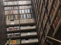 -钟书阁(群光广场店)
