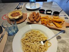-必胜客(WOW黄骅华贸店)