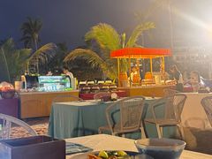 -亚龙湾希尔顿自助餐厅·海鲜·烧烤·沙滩BBQ·现场乐队