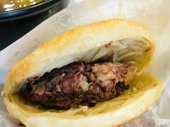 浓香驴肉火烧-闫家驴肉老店(华电一校店)