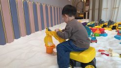 -奈尔宝家庭中心·亲子餐厅(鄞州万达店)