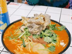 -肥汁米蘭香港米线(长宁来福士店)