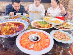 -聚八方土菜馆(余松路店)