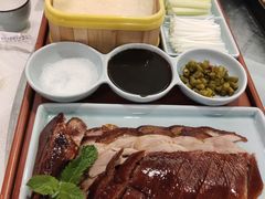 -侬佳蒸菜馆(听潮店)