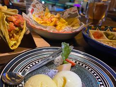 -Famous肥猫墨西哥音乐餐吧(五棵松华熙LIVE店)