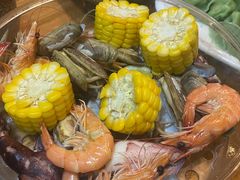 必点菜一筐海鲜-鲜小岛·铜锅涮肉