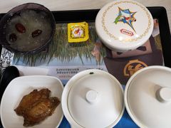 -老娘舅餐厅(黄龙体育中心店)