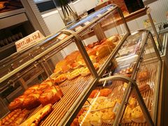 -好利来(高新枫叶广场店)