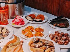 -领鲜活海鲜榴莲自助火锅(东门店)