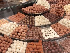 手工巧克力-Laderach 莱德拉(上海环贸iapm店)