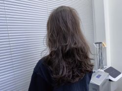-MOVAN  HAIR莫凡匠人发型屋