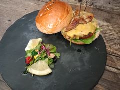 -HIGH FIVE哈福手工汉堡(桂林路店)