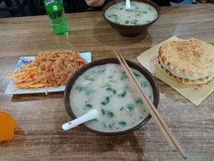 -吕记清真美食城(永兴服装街店)