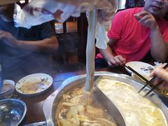 -亿诣蝎府炸酱面羊蝎子火锅(酷车小镇店)