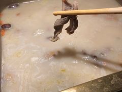 -尚尚仙·酸汤猪手·猪肚鸡火锅(华联万柳购物中心店)