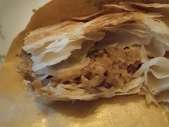 王菊油酥肉夹馍-王菊美食街·王菊面馆(总店)