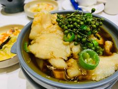 鲜椒酸汤鲈鱼-鹿港小镇(滨北店)