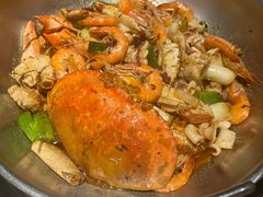 -七欣天香辣蟹火锅(上海银亿滨江店)