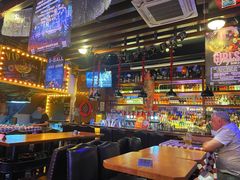 -鲨鱼美式餐厅酒吧Sharky