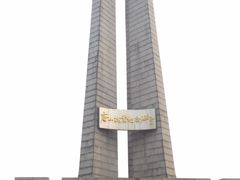 -唐山抗震纪念碑广场