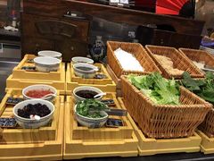 -圣丰索菲特·2 On 988 Café 自助餐厅