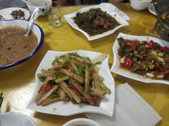 -百味园土菜馆(迎宾东路店)