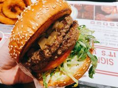 -The Habit Burger Grill 哈比特汉堡(复兴soho店)
