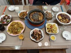 -海派美食·家宴海鲜青岛菜·石锅鲽鱼头(东方城店)
